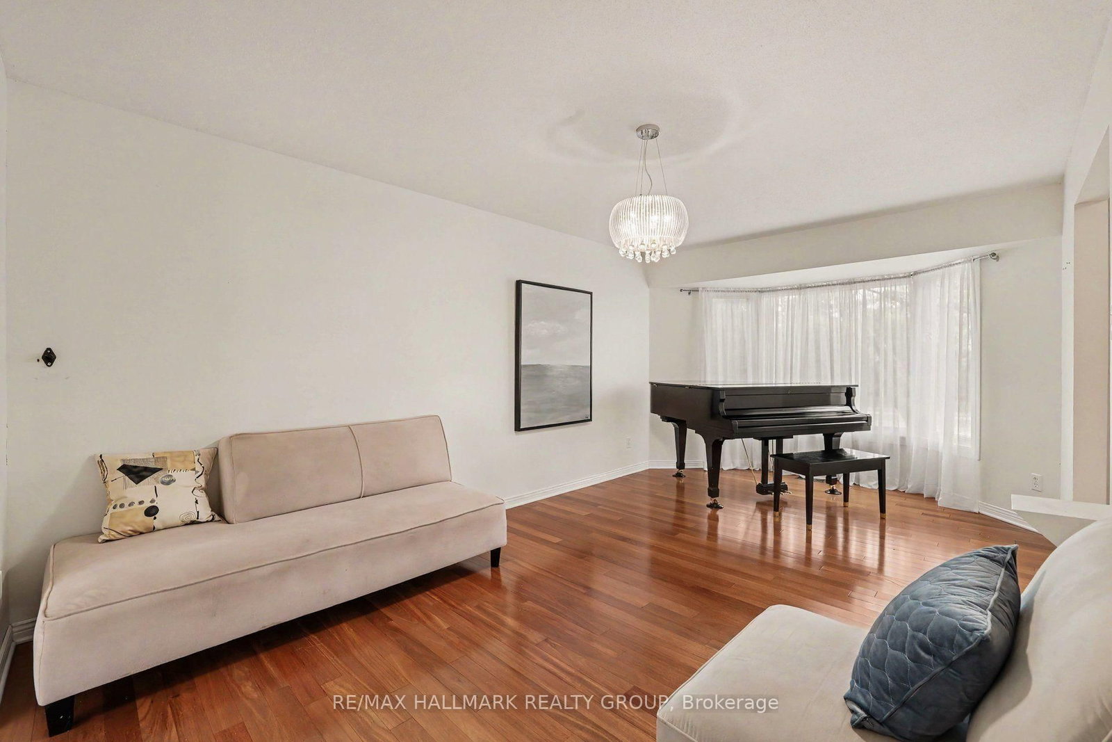 66 Bateman Drive • Ottawa, ON photo 17