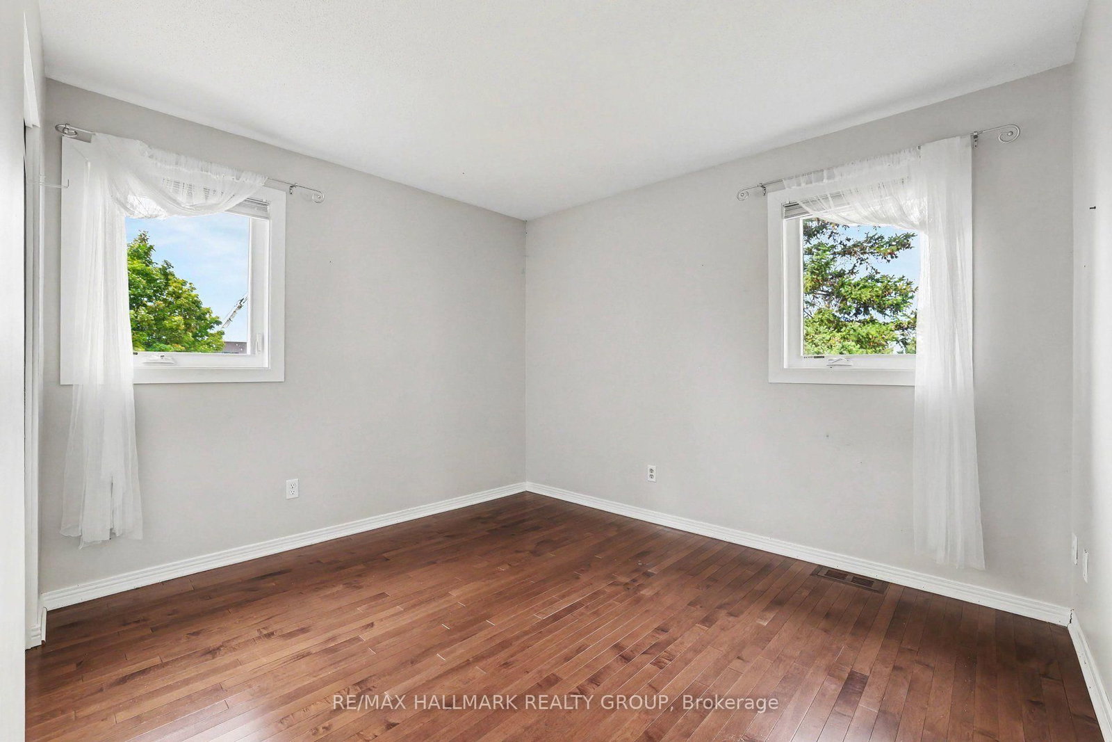 66 Bateman Drive • Ottawa, ON photo 29