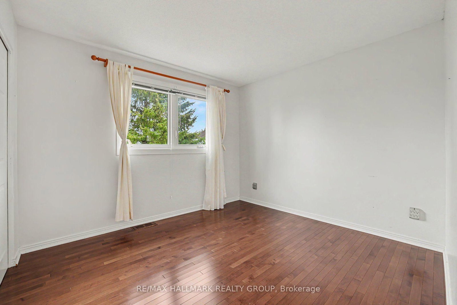 66 Bateman Drive • Ottawa, ON photo 31