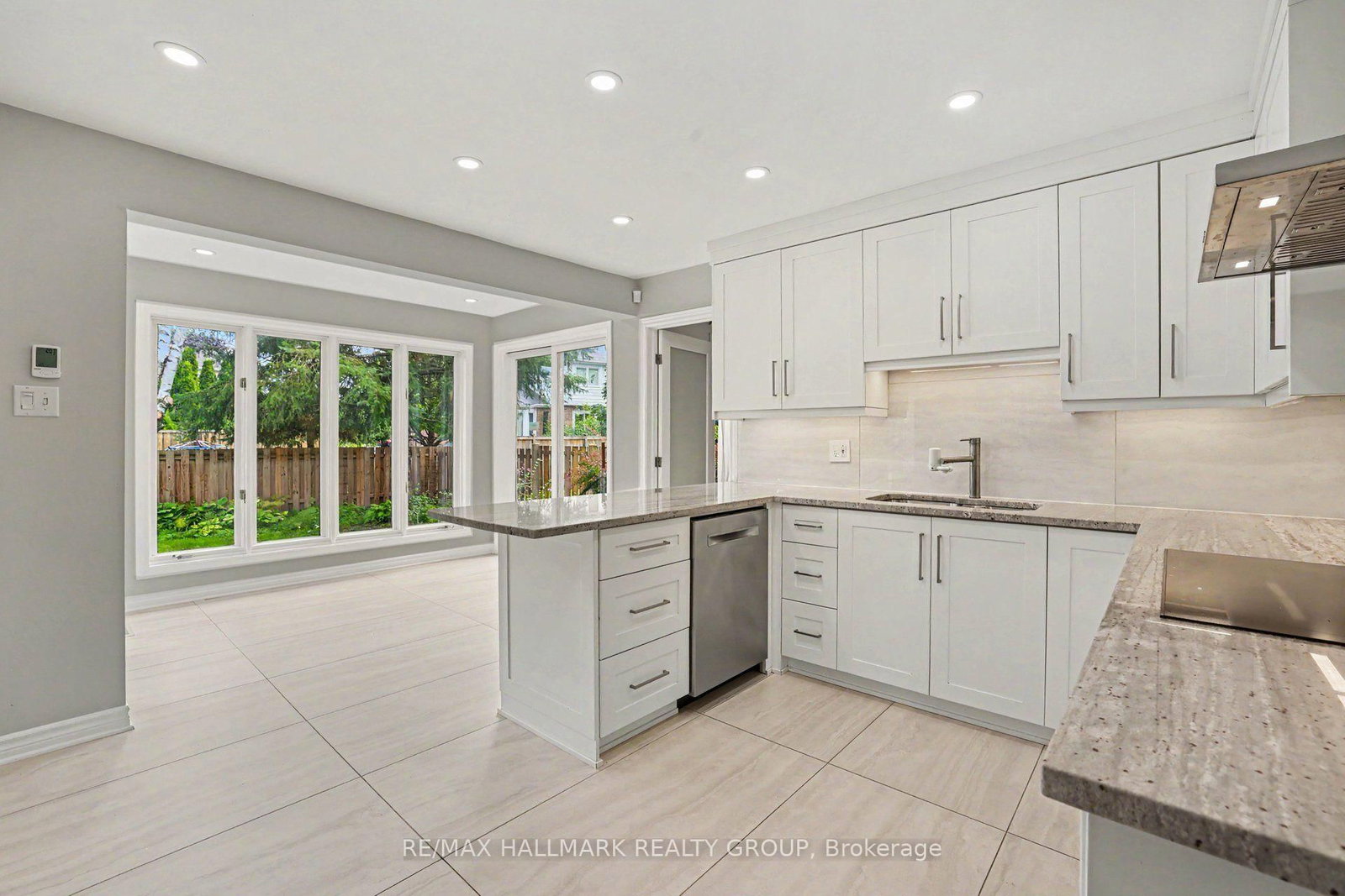 66 Bateman Drive • Ottawa, ON photo 7