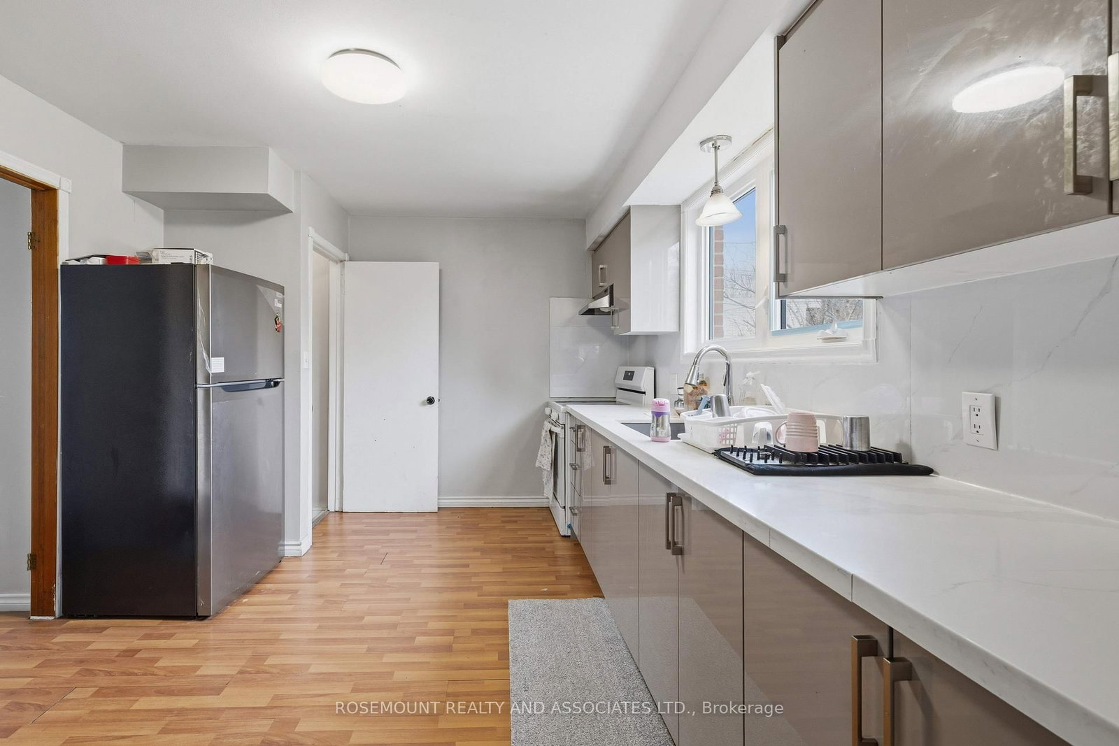 287 Sutherland Drive • Kingston, ON photo 9