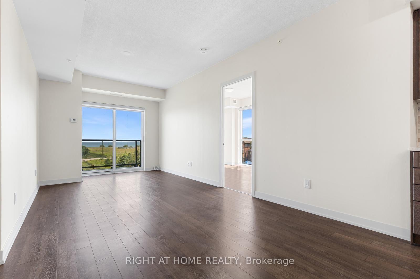 550 North Service Road • #319 • Grimsby, ON photo 13