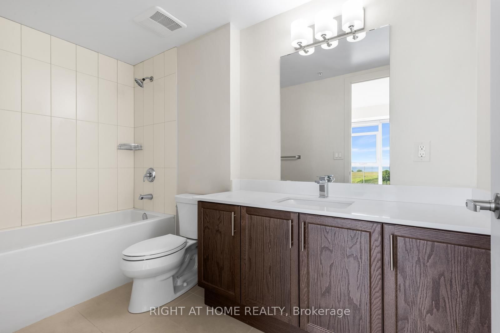 550 North Service Road • #319 • Grimsby, ON photo 26