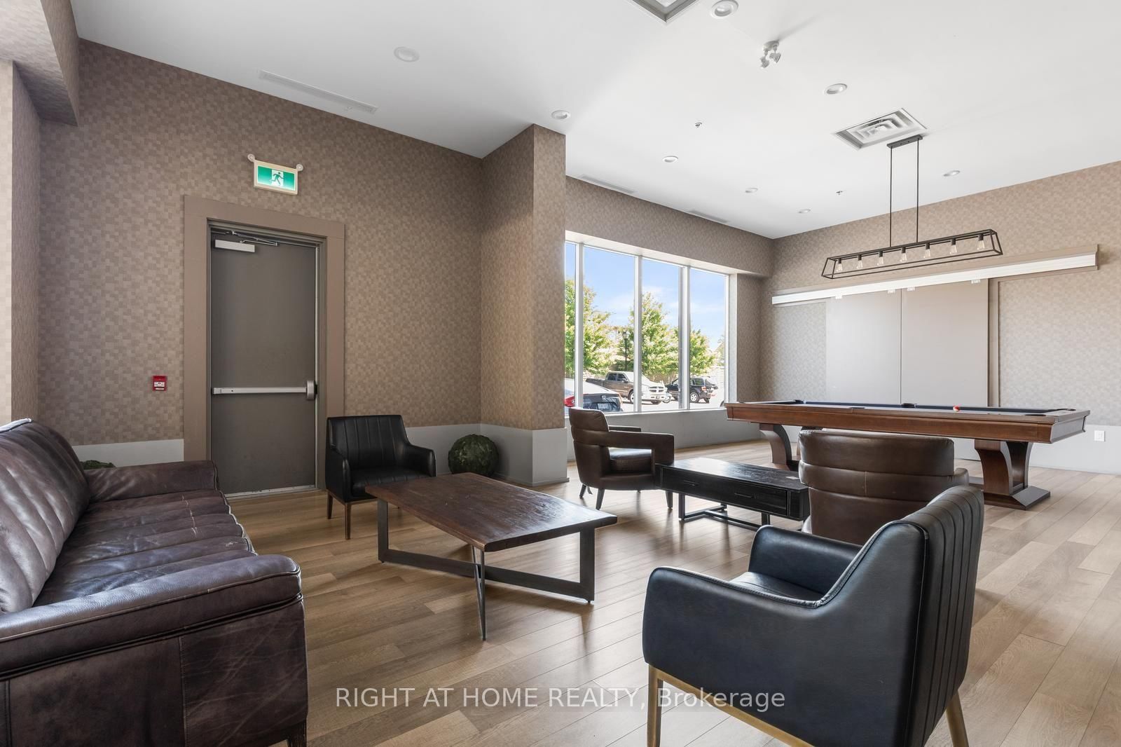 550 North Service Road • #319 • Grimsby, ON photo 32
