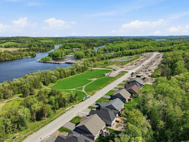 95 Riverside Trail