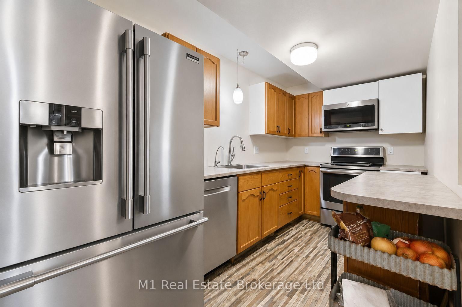 53 Janefield Avenue • Guelph, ON photo 13