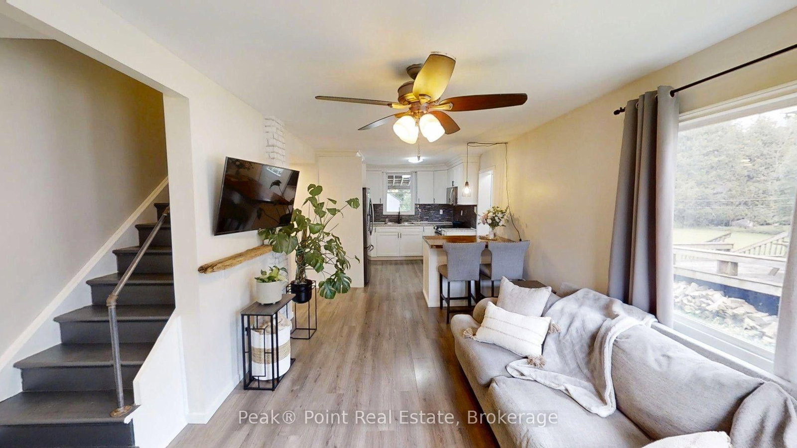 579 John Street • South Bruce Peninsula, ON photo 10