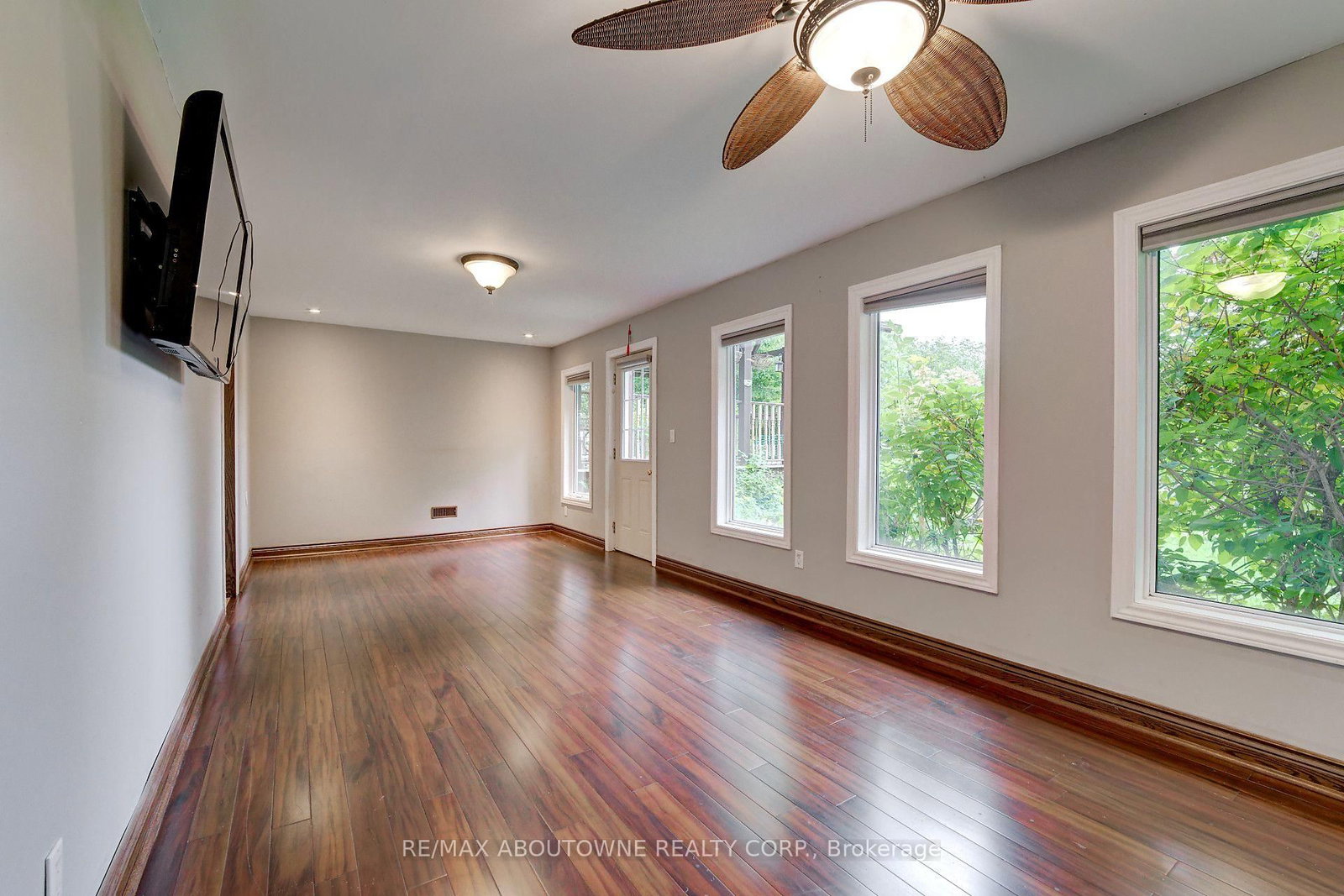178 Carlisle Road • Hamilton, ON photo 13