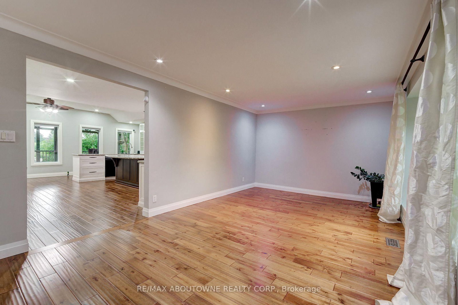 178 Carlisle Road • Hamilton, ON photo 21