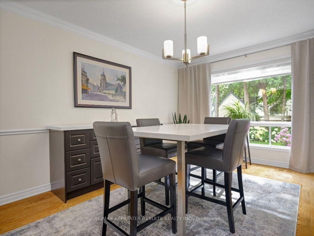 39 Kyle Avenue • Stittsville, ON photo 10