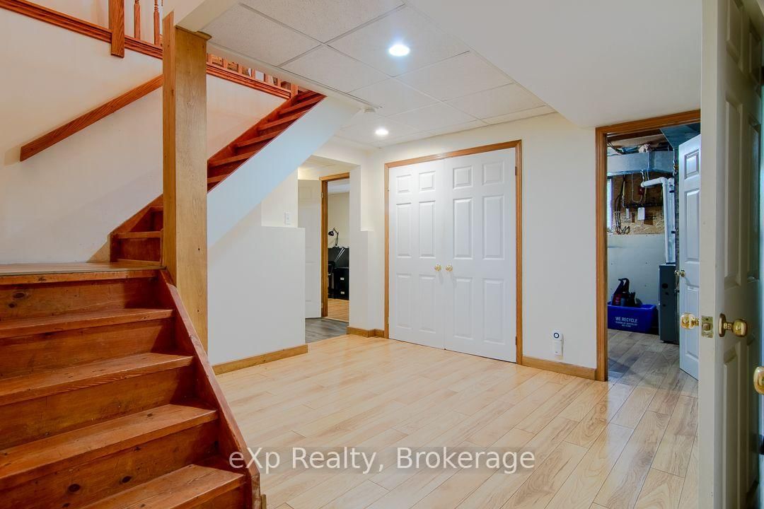 92 PARKSIDE Avenue • South Bruce Peninsula, ON photo 21
