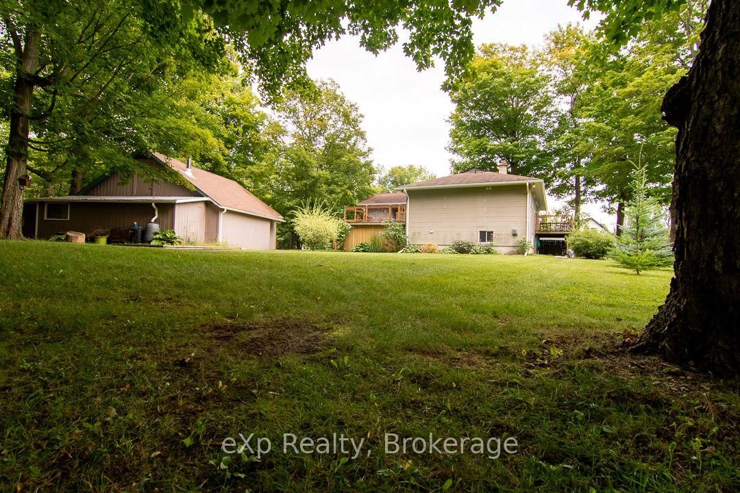 92 PARKSIDE Avenue • South Bruce Peninsula, ON photo 29
