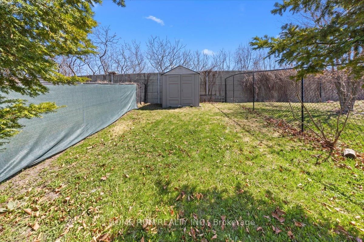 113 Gray Crescent • Ottawa, ON photo 35