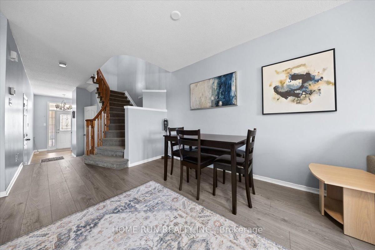 113 Gray Crescent • Ottawa, ON photo 7