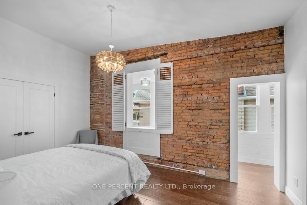 143 Catharine Street N • Hamilton, ON photo 17