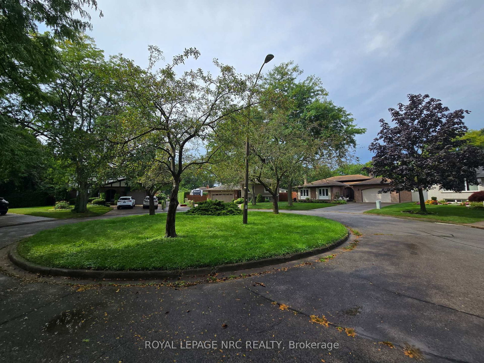 18 Deanna Crescent • St. Catharines, ON photo 3