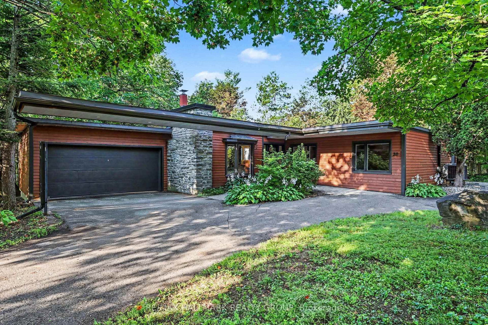 20 Fairhaven Way • Ottawa, ON photo 37