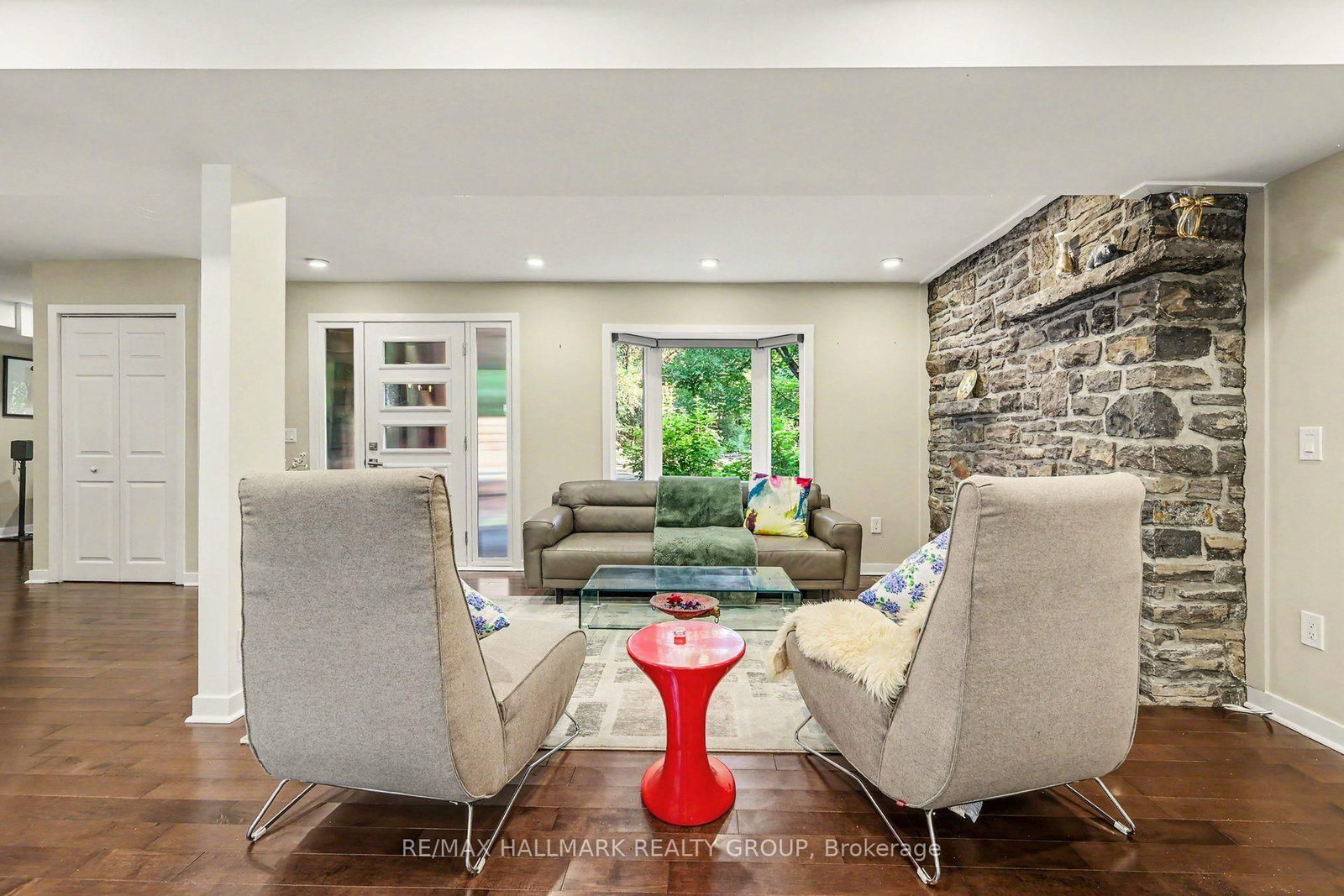 20 Fairhaven Way • Ottawa, ON photo 5