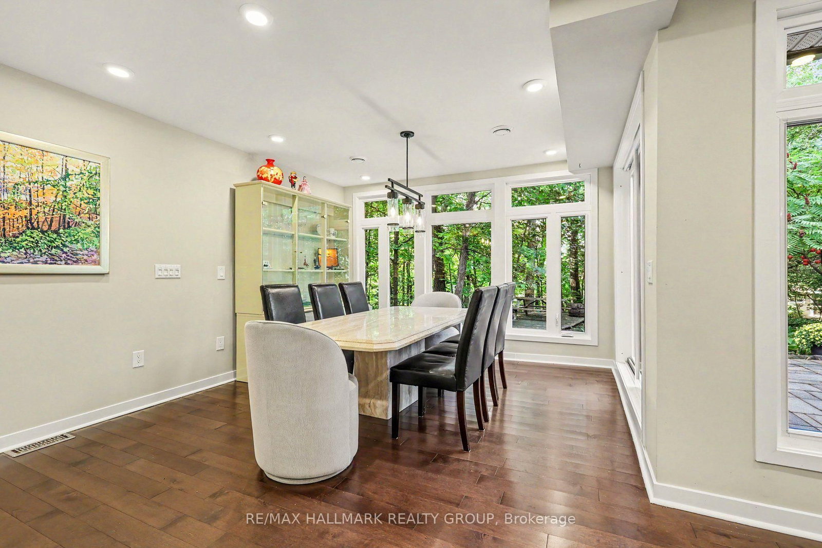 20 Fairhaven Way • Ottawa, ON photo 6