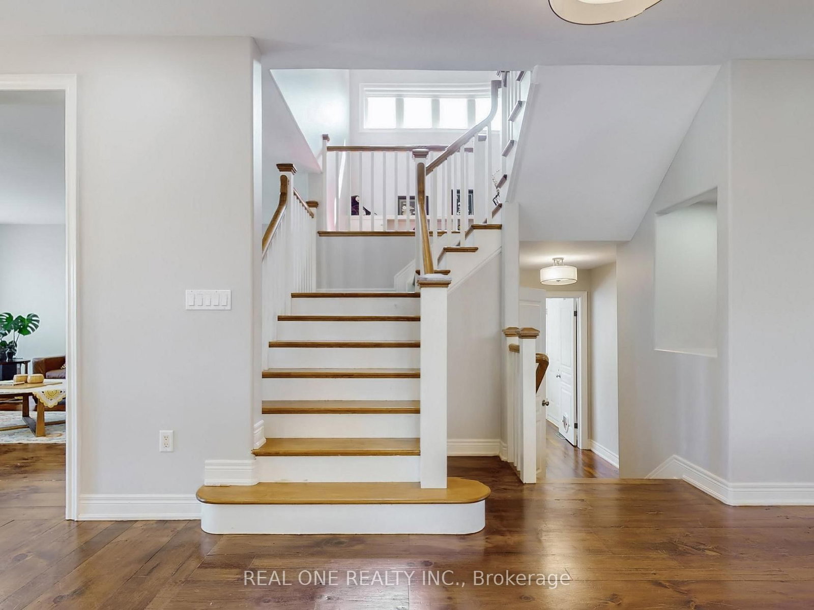 26 Matthews Court • St. Catharines, ON photo 21