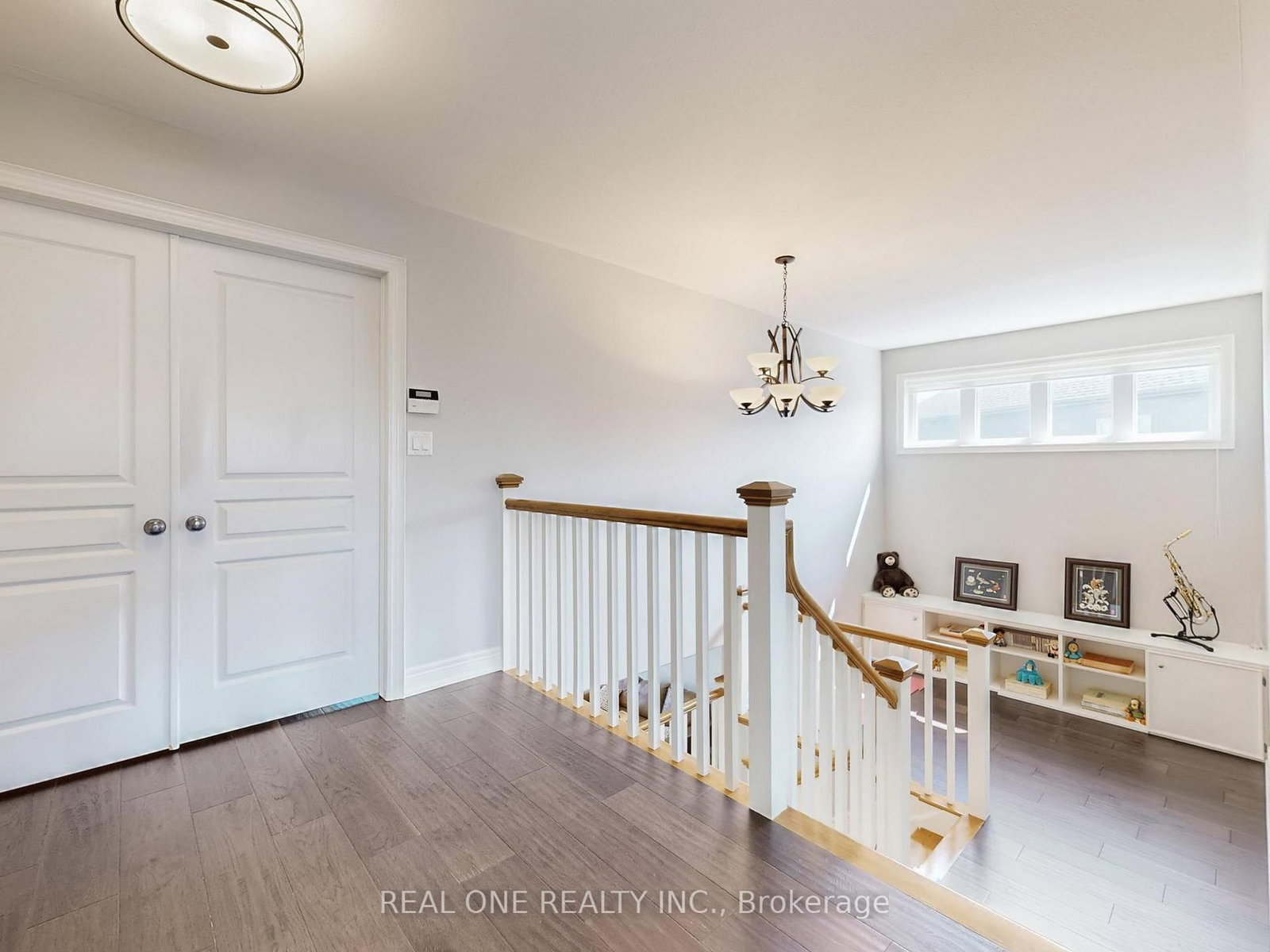 26 Matthews Court • St. Catharines, ON photo 23