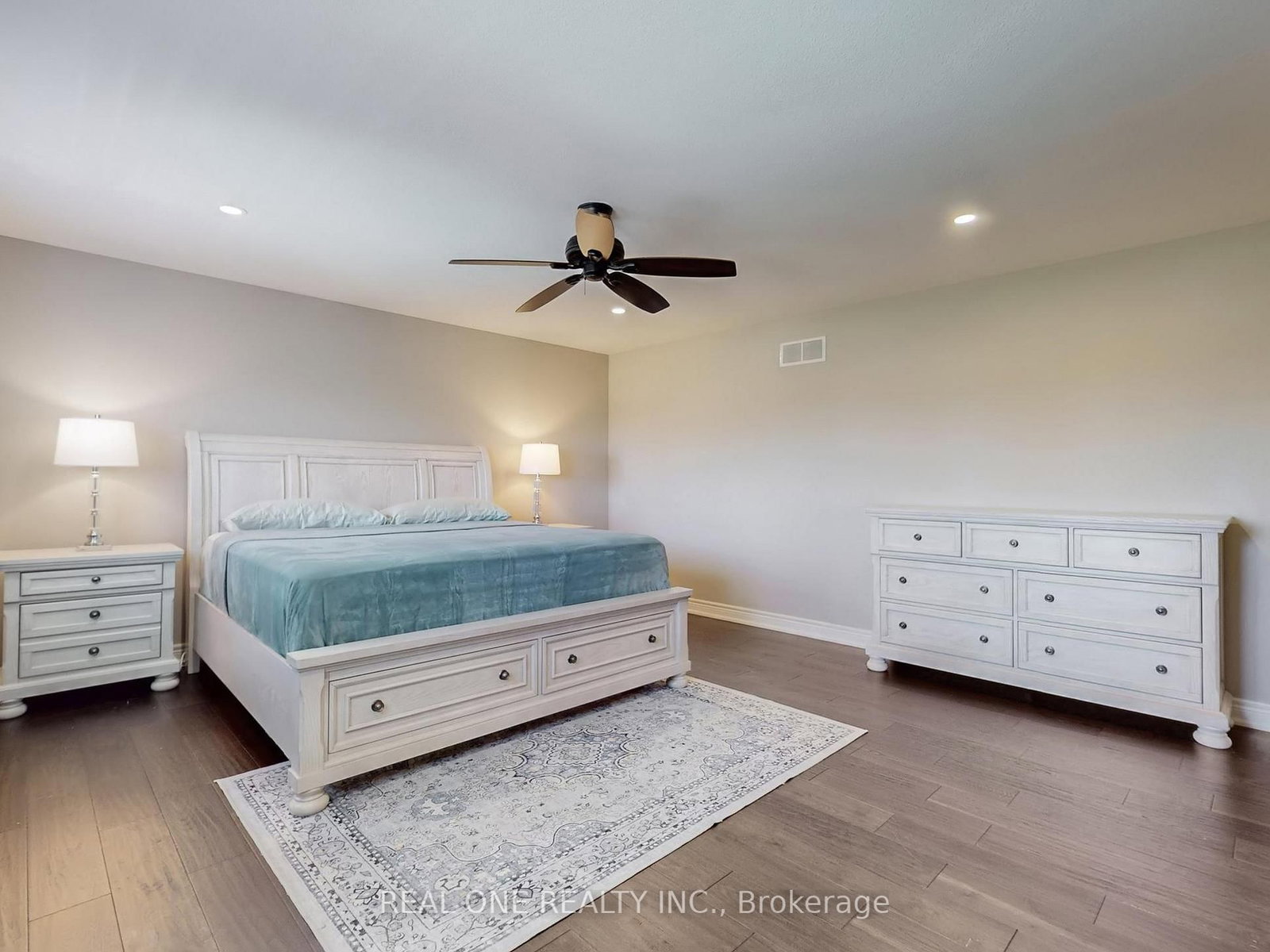 26 Matthews Court • St. Catharines, ON photo 25