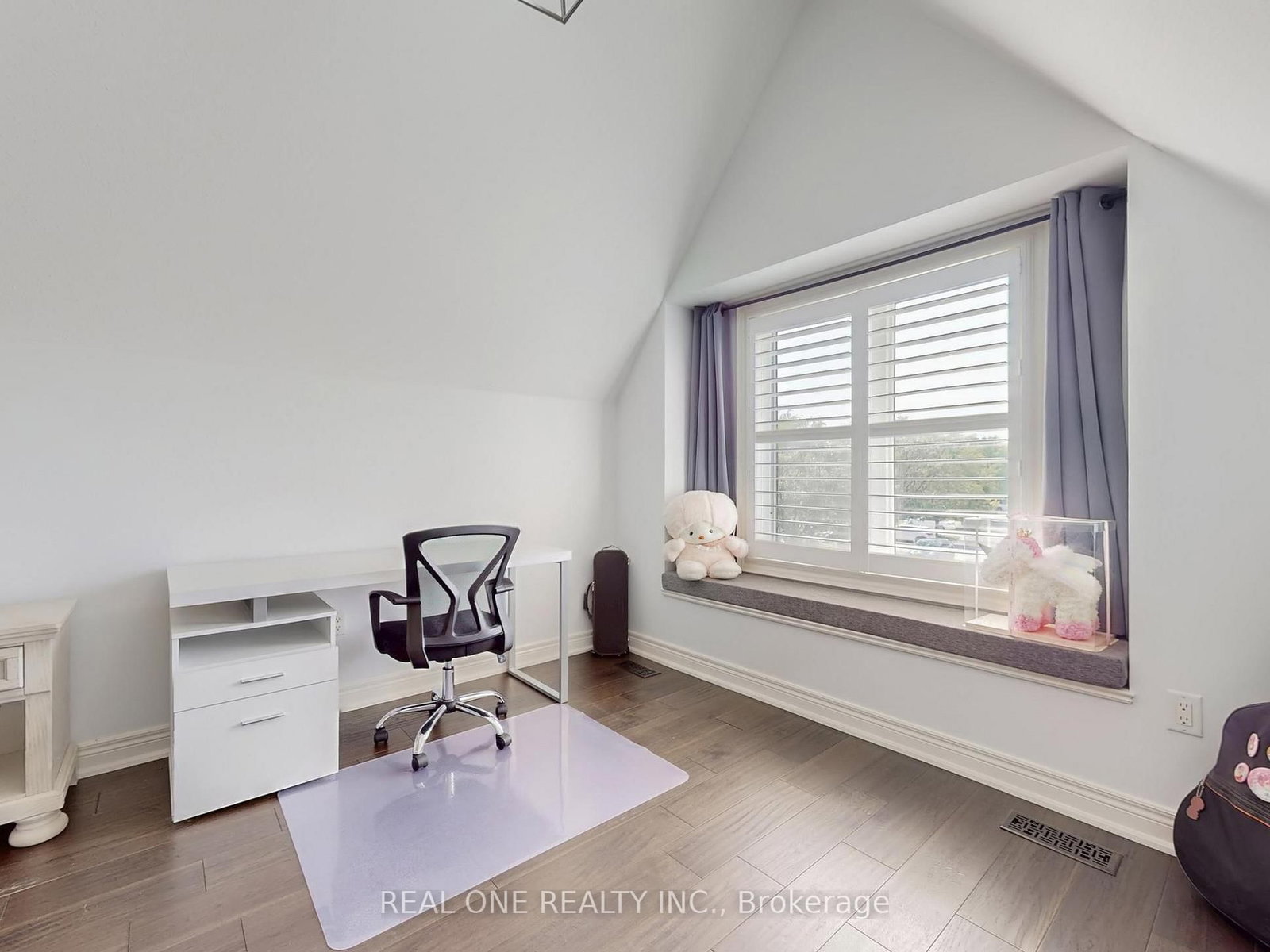 26 Matthews Court • St. Catharines, ON photo 31