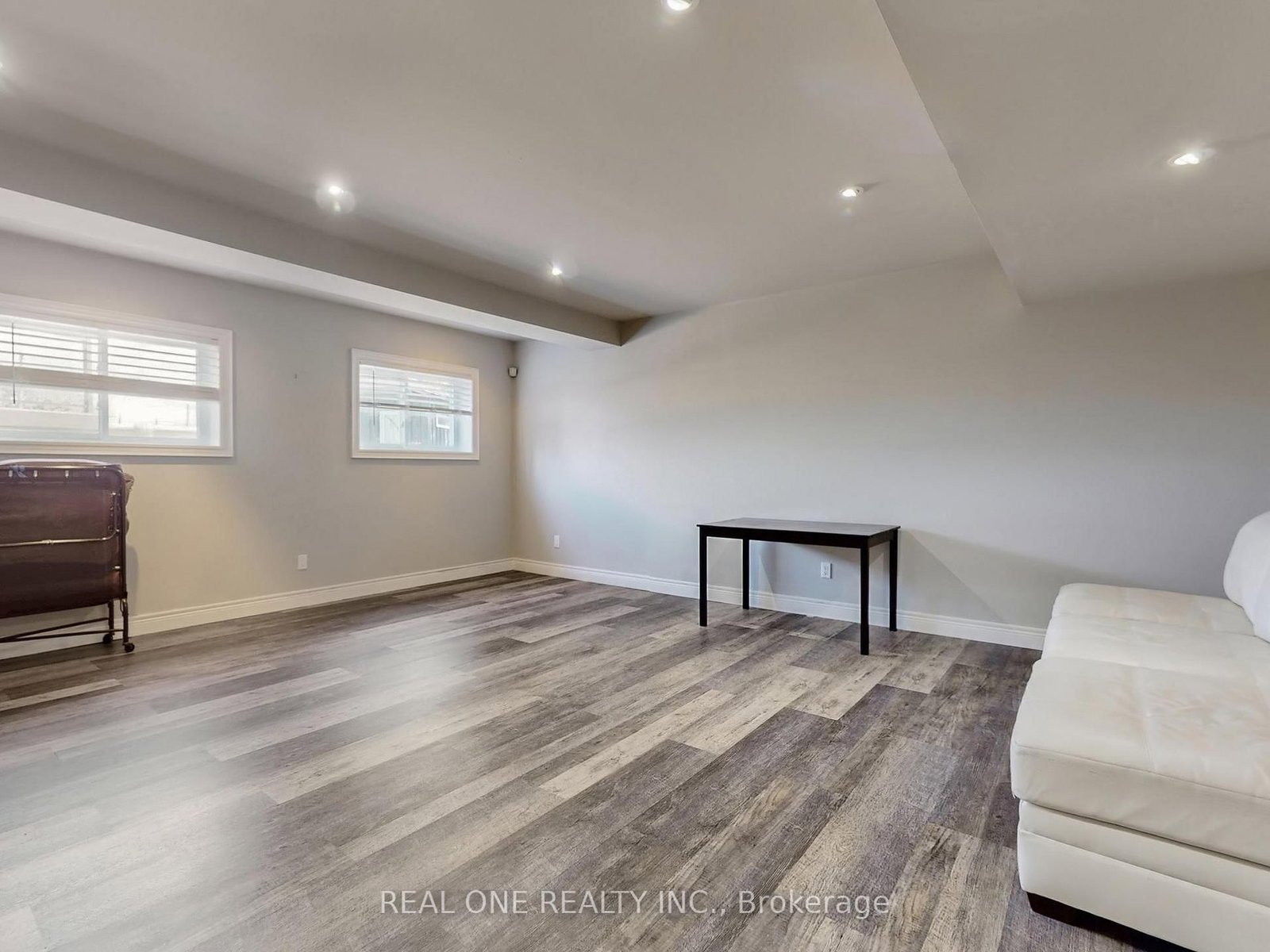 26 Matthews Court • St. Catharines, ON photo 38