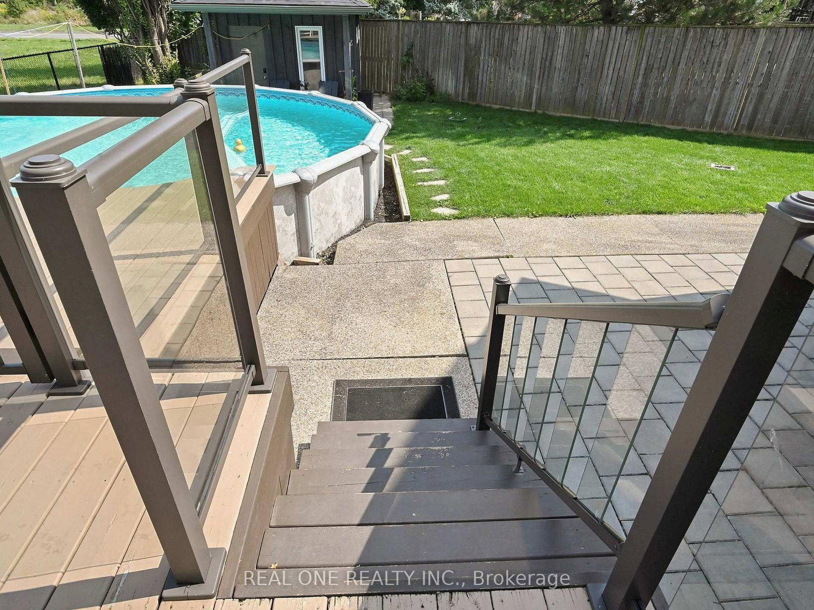 26 Matthews Court • St. Catharines, ON photo 47