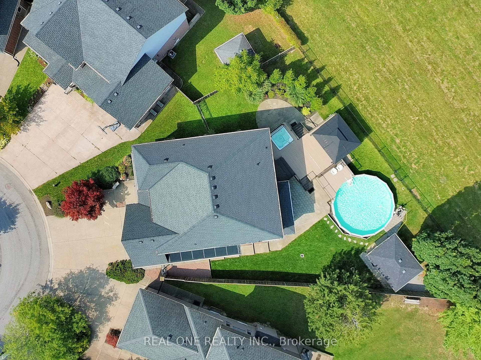 26 Matthews Court • St. Catharines, ON photo 49