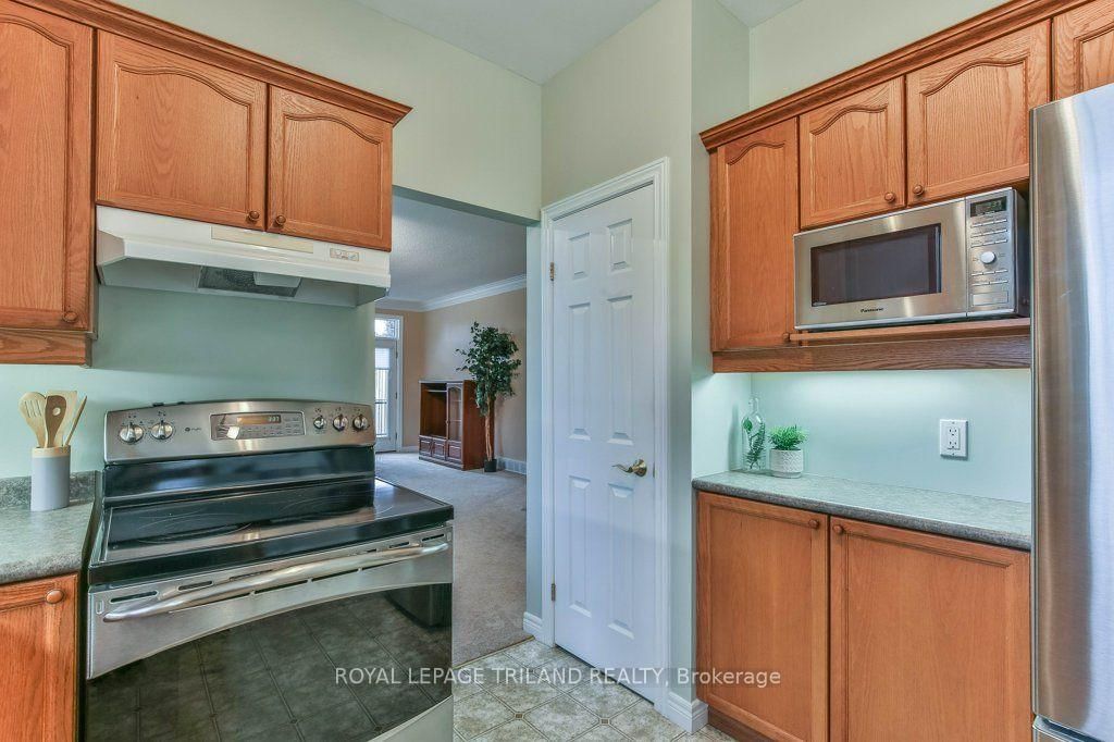 44 EDGEVALLEY Road • #42 • London East, ON photo 12