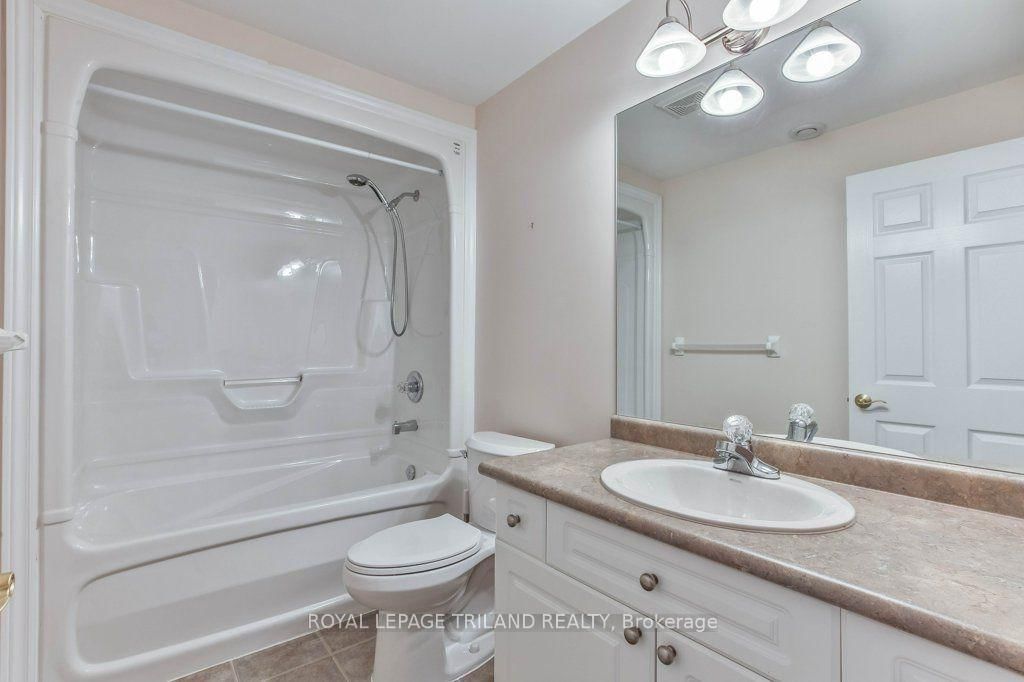44 EDGEVALLEY Road • #42 • London East, ON photo 40
