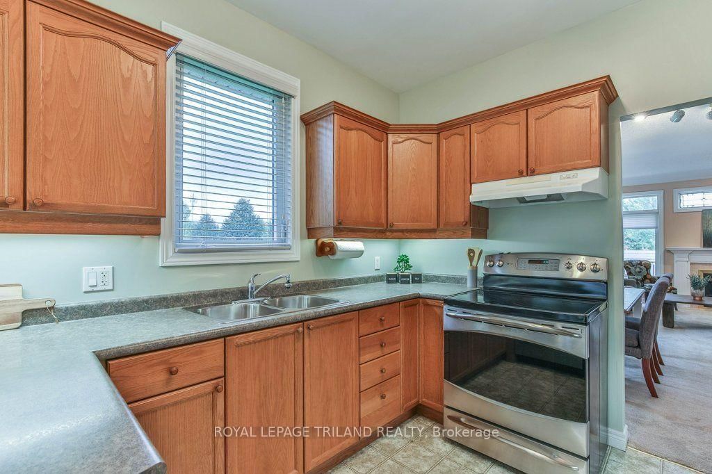 44 EDGEVALLEY Road • #42 • London East, ON photo 9