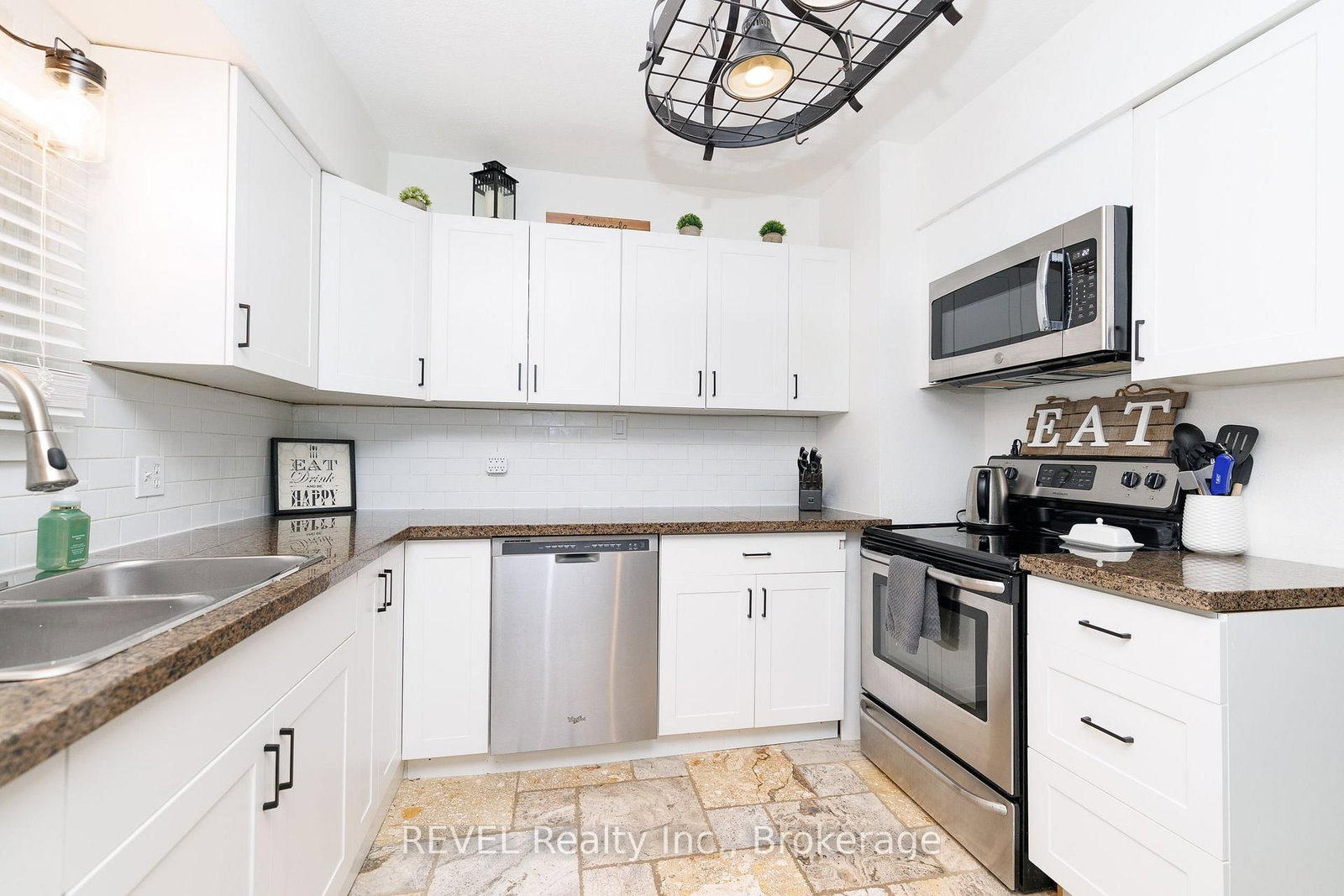4594 Ferguson Street • Niagara Falls, ON photo 16