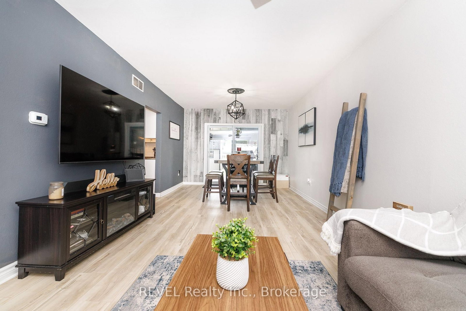 4594 Ferguson Street • Niagara Falls, ON photo 6