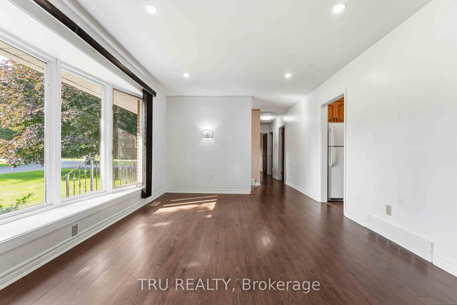 19 Ellery Crescent • Ottawa, ON photo 10