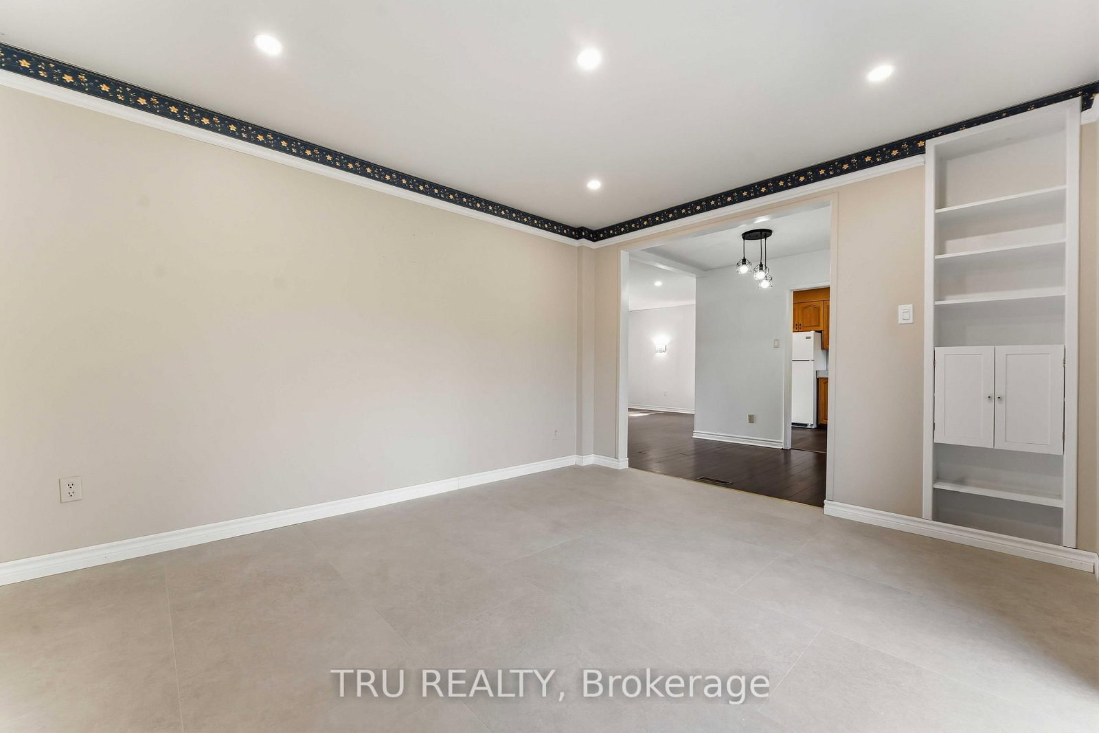 19 Ellery Crescent • Ottawa, ON photo 17