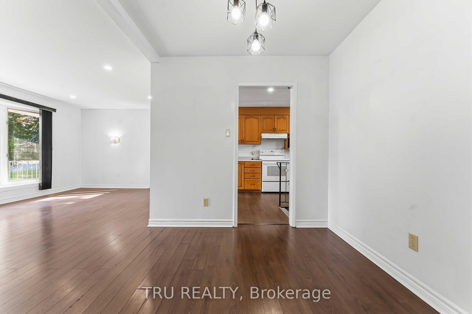 19 Ellery Crescent • Ottawa, ON photo 18