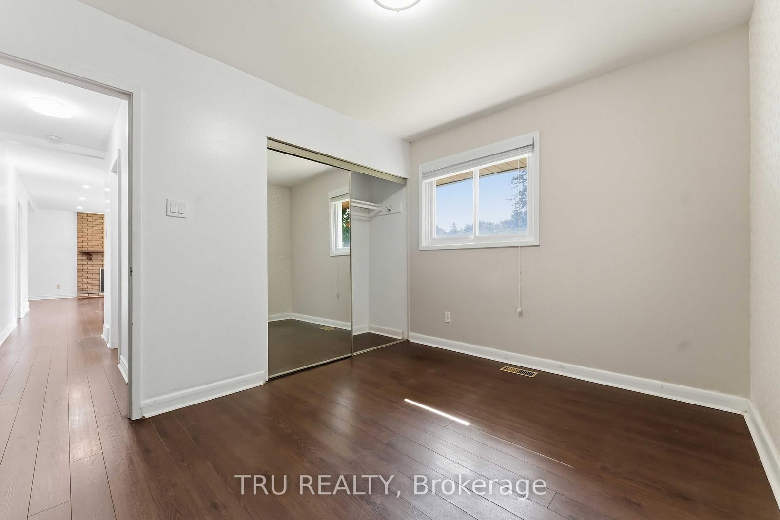 19 Ellery Crescent • Ottawa, ON photo 32