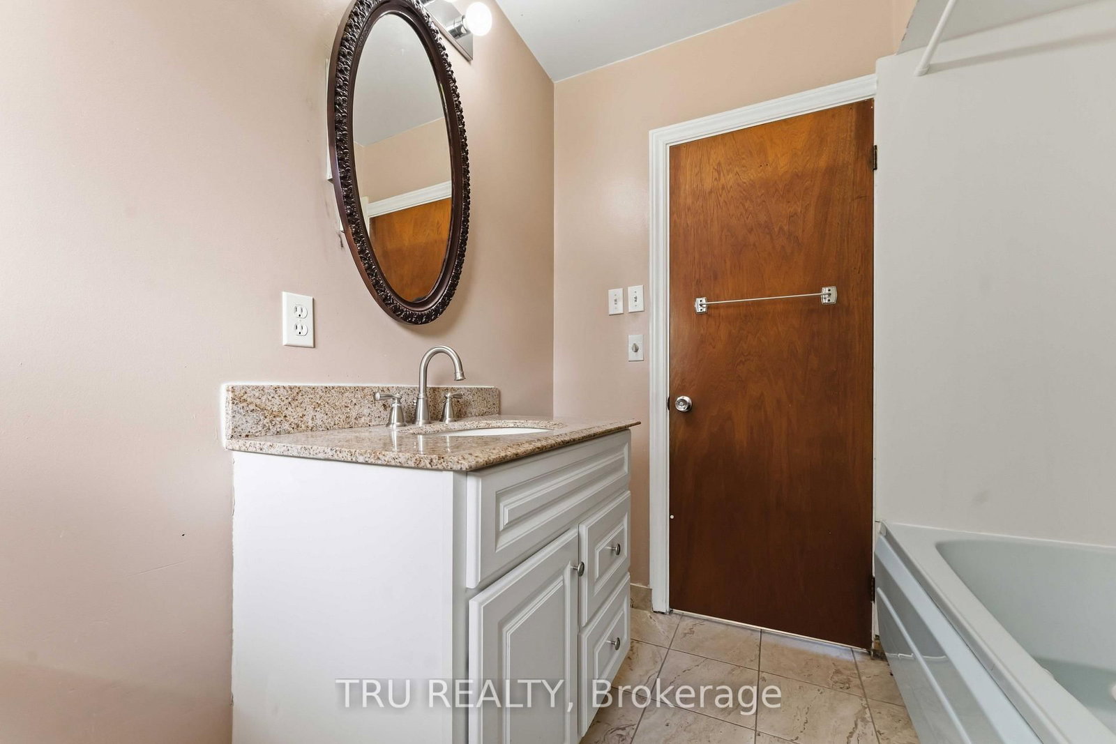 19 Ellery Crescent • Ottawa, ON photo 35