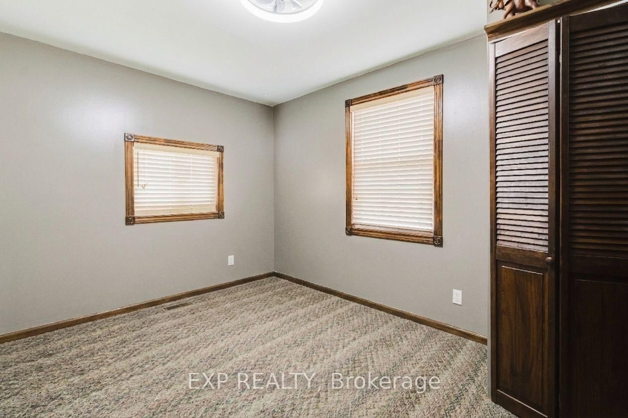 9819 Onieda Road • Southwold, ON photo 10