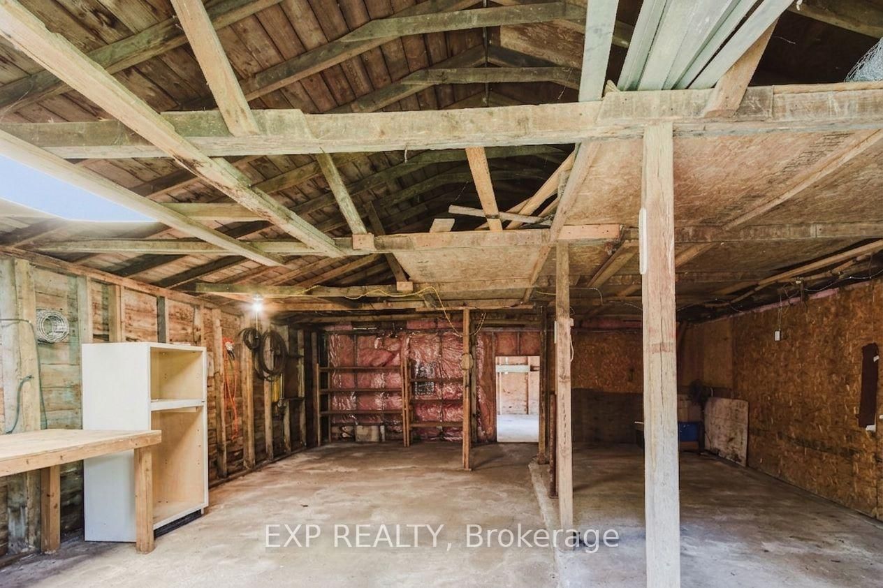 9819 Onieda Road • Southwold, ON photo 24