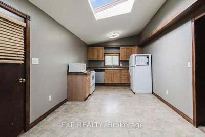 9819 Onieda Road • Southwold, ON photo 8