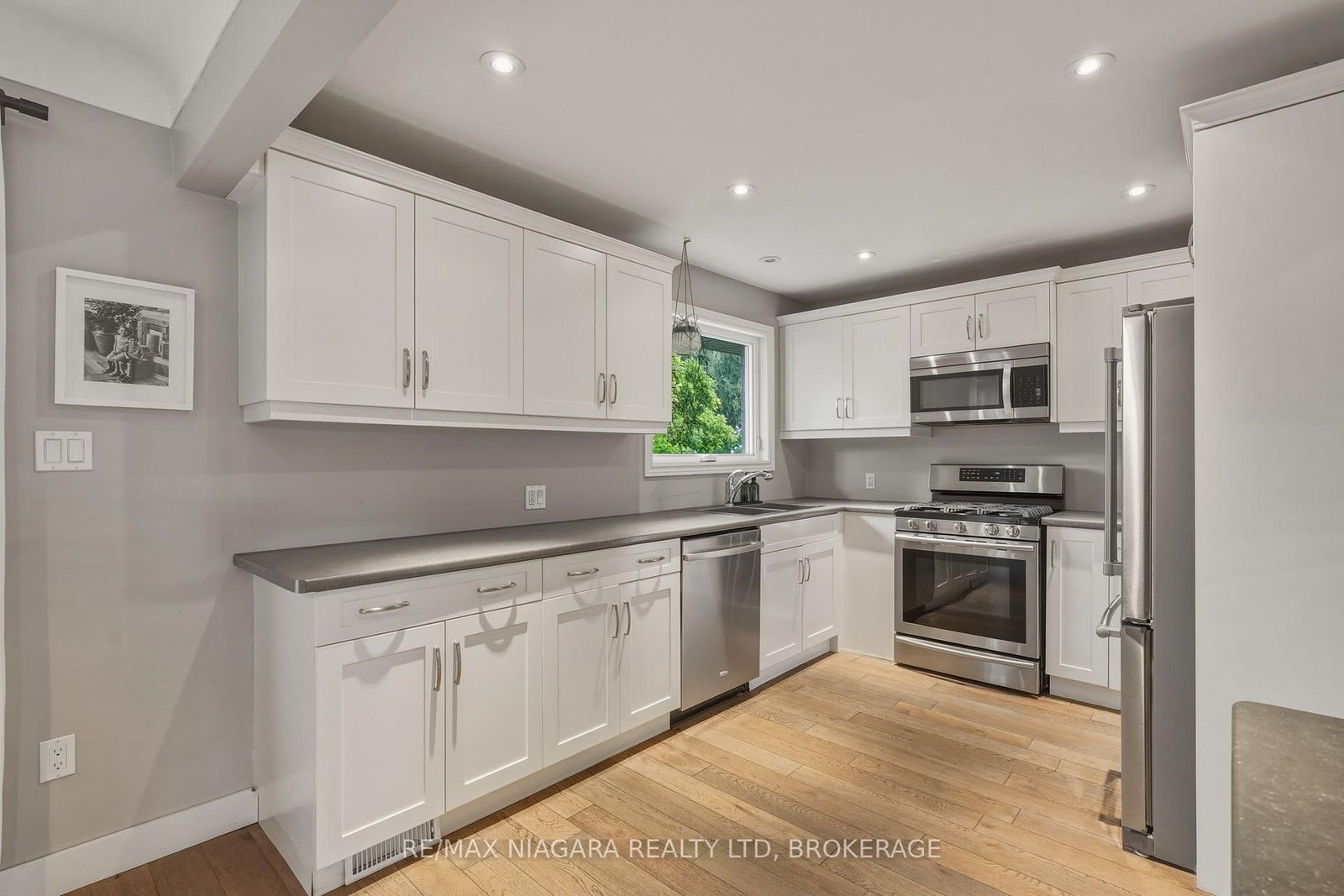 9 Youngblut Avenue • St. Catharines, ON photo 15
