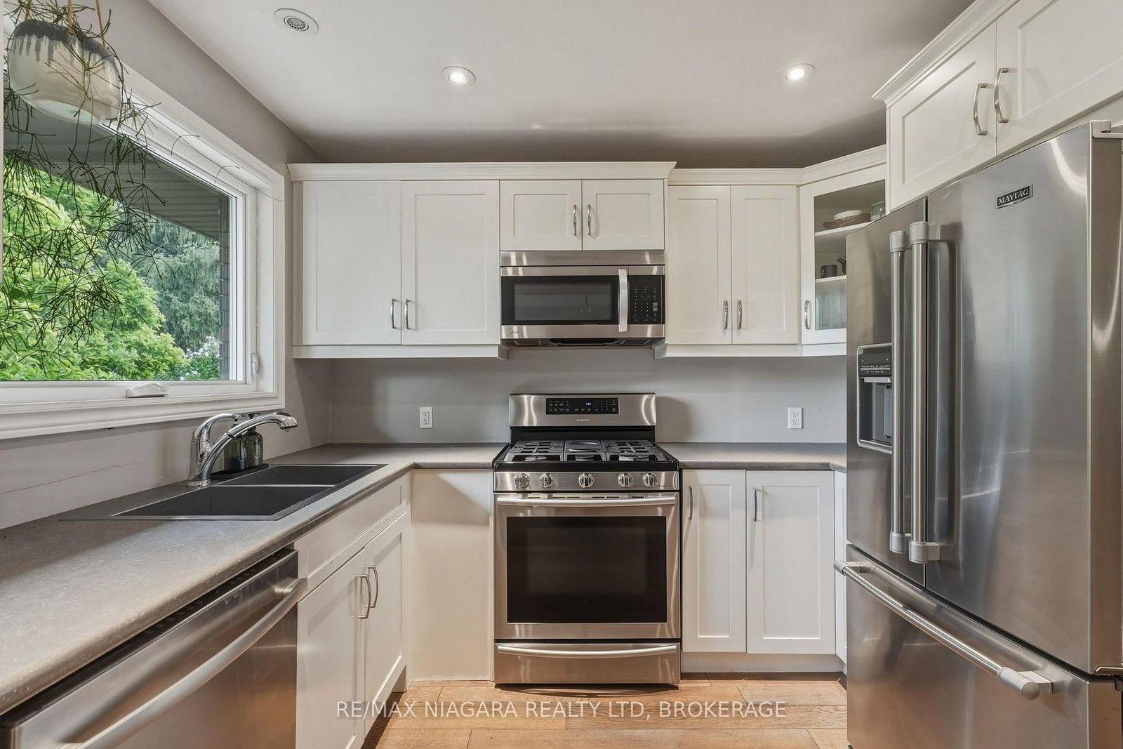 9 Youngblut Avenue • St. Catharines, ON photo 16