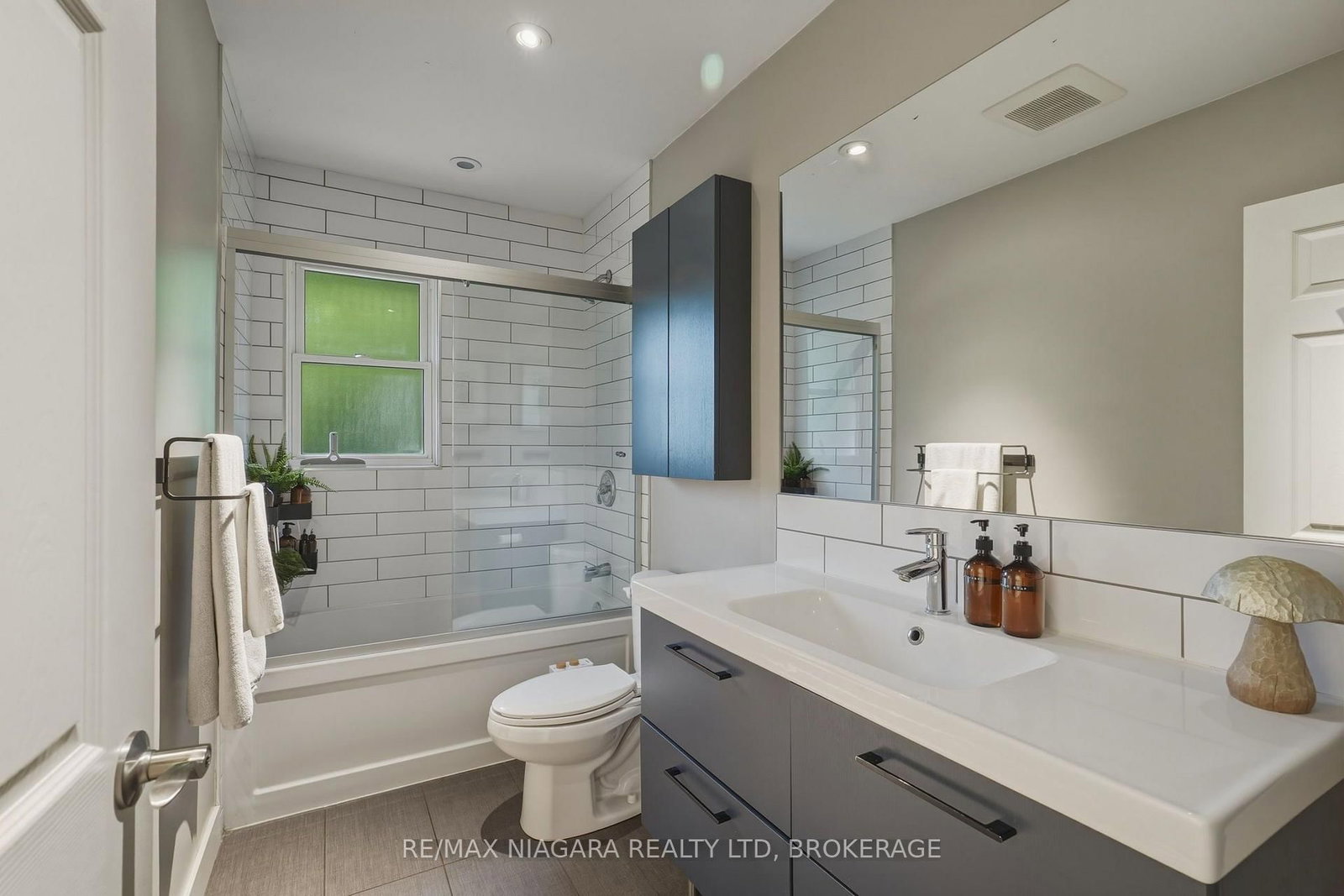 9 Youngblut Avenue • St. Catharines, ON photo 23