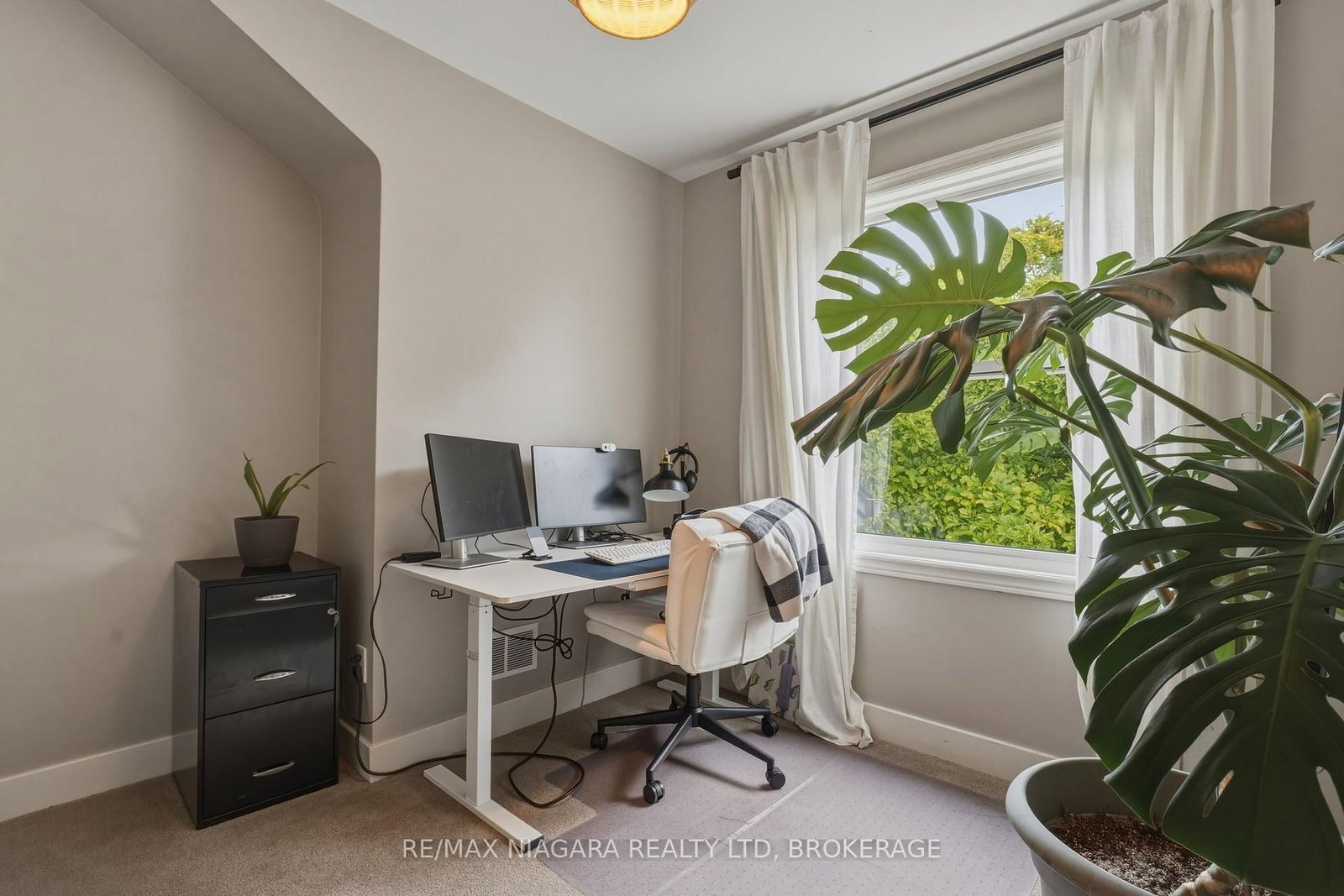 9 Youngblut Avenue • St. Catharines, ON photo 28