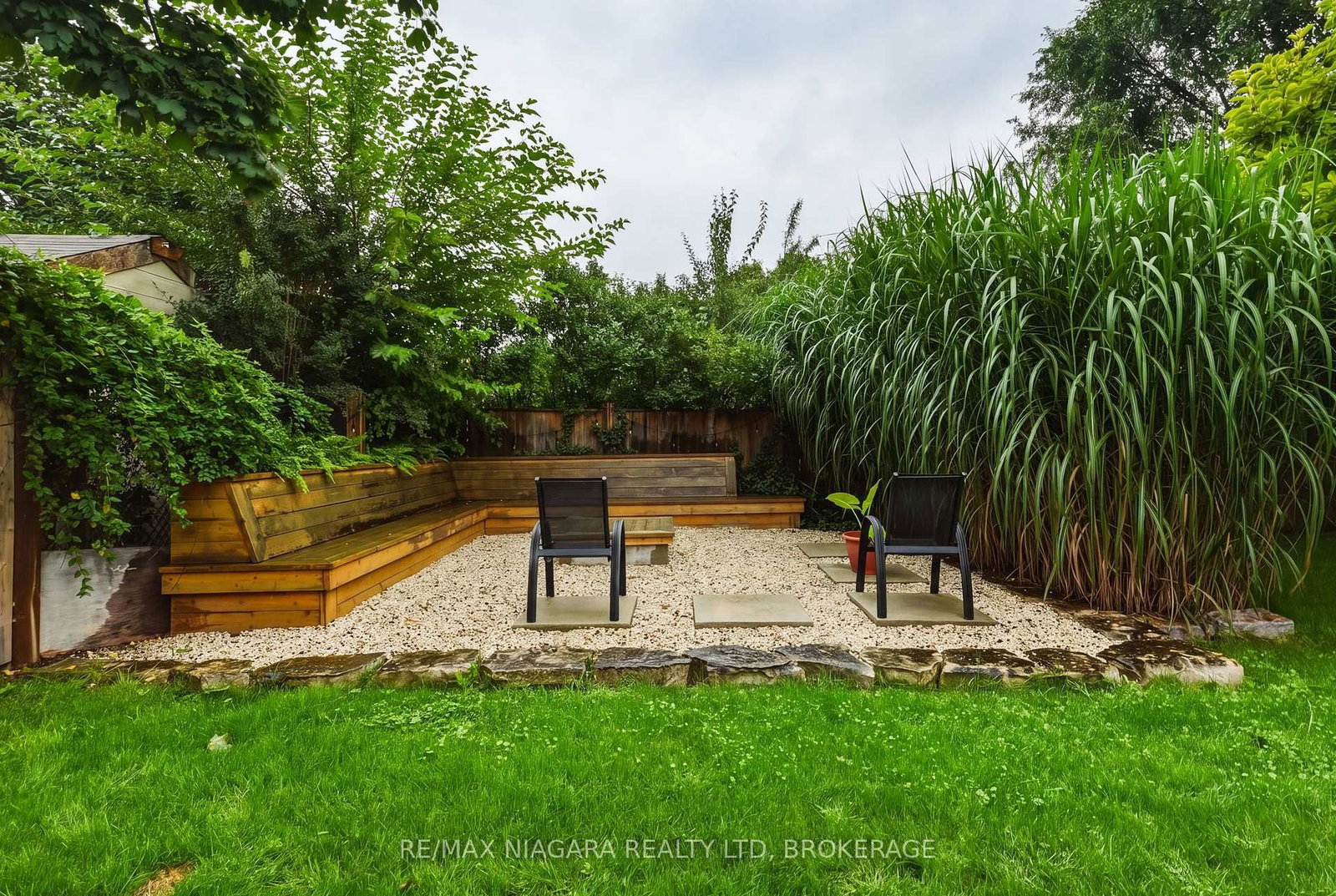 9 Youngblut Avenue • St. Catharines, ON photo 39