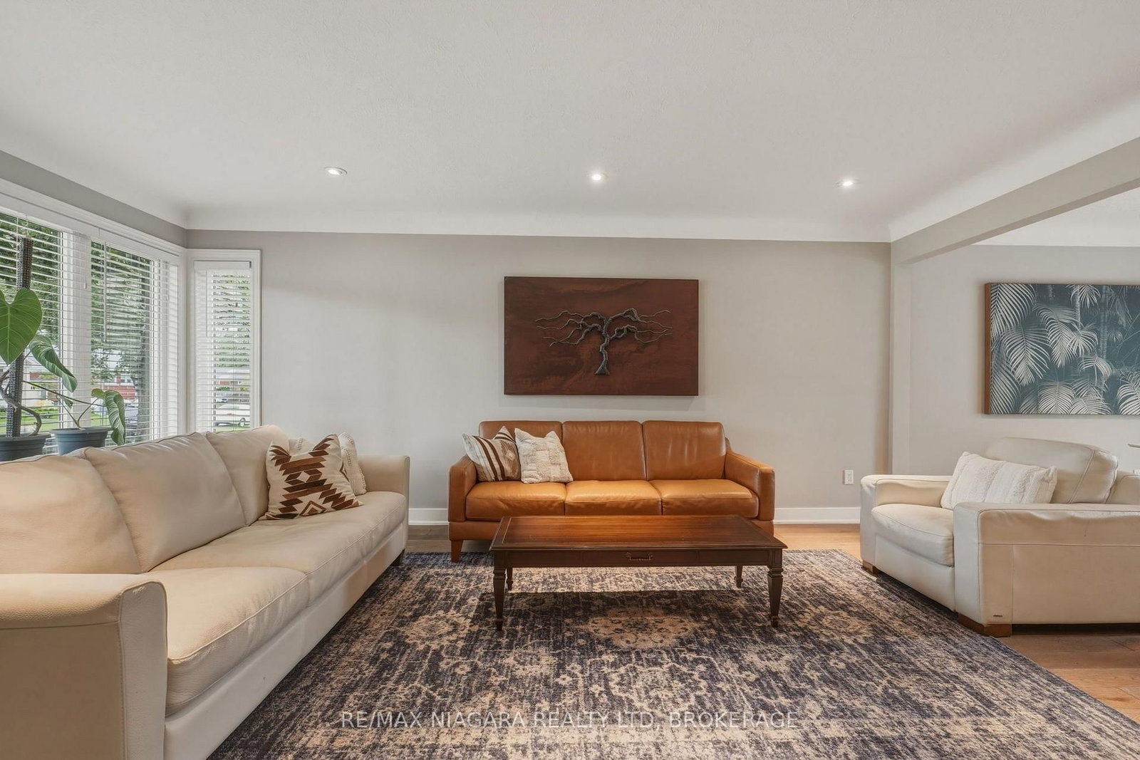 9 Youngblut Avenue • St. Catharines, ON photo 5