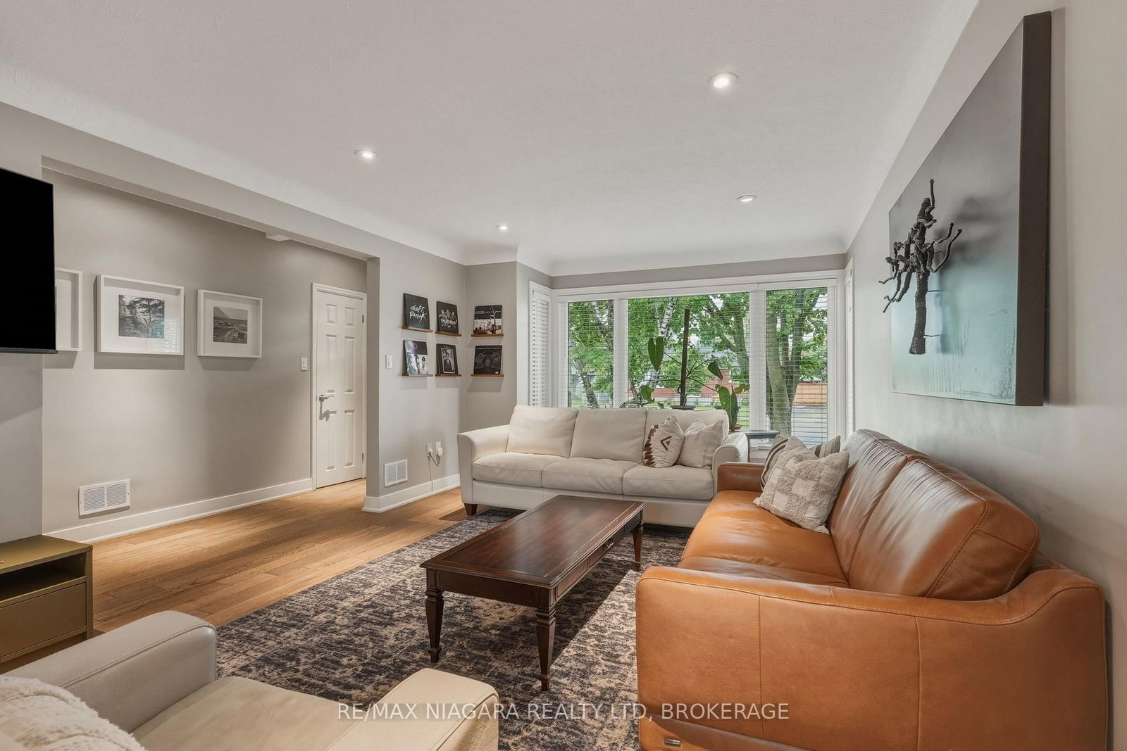 9 Youngblut Avenue • St. Catharines, ON photo 8